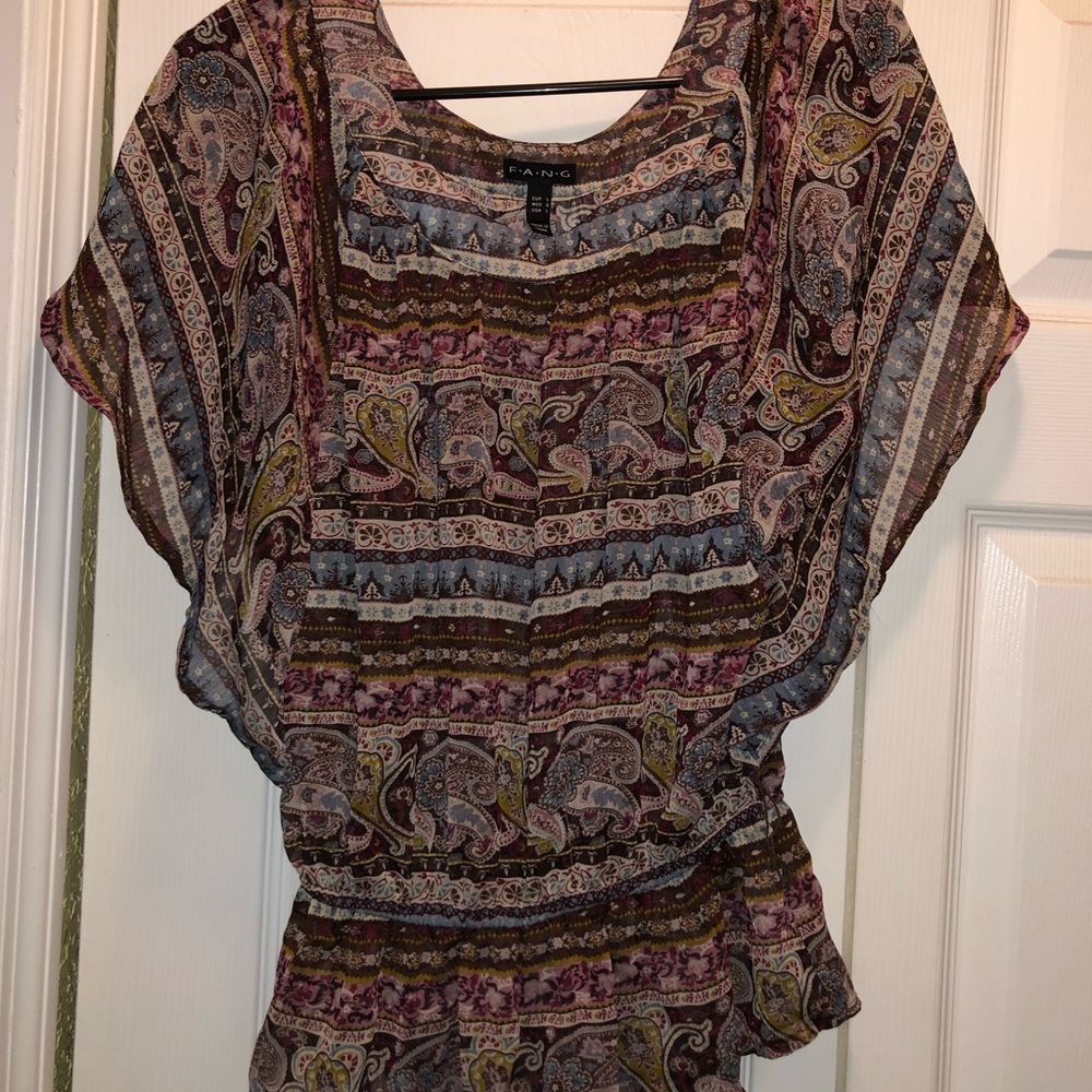Flowy cinched waist blouse.